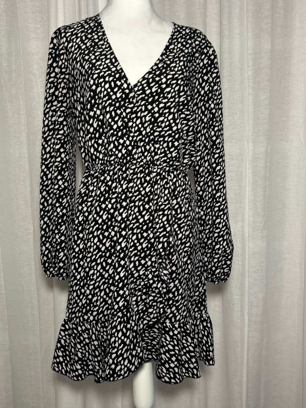 Abound Black and White Printed Long Sleeve Wrap Dress